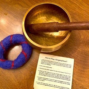 Tibetan hand-hammered singing bowl